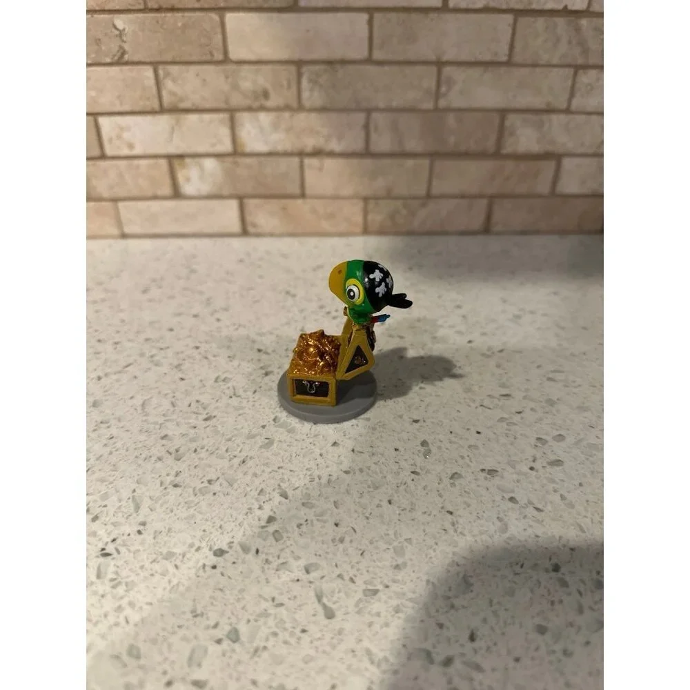 Disney Store Peter Pan Parrot Figure Collectible‎